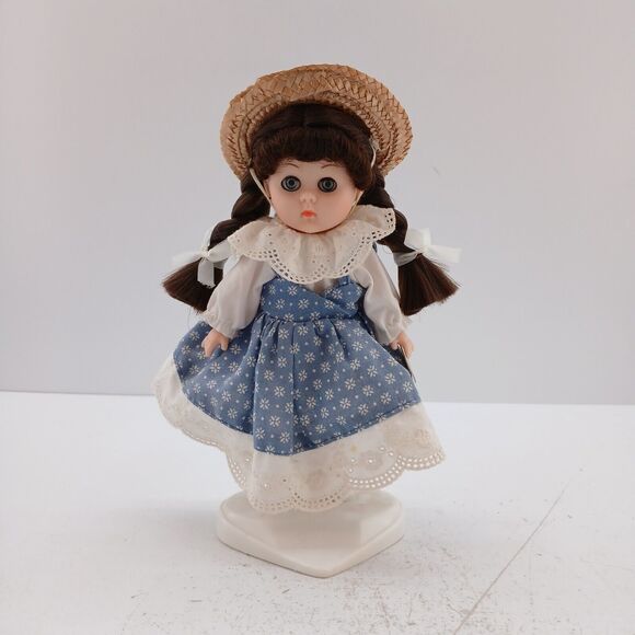 VintageVogue Ginny Flower Time Poseable Vinyl Doll with Stand - Picture 3 of 11